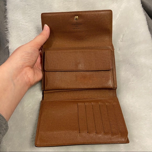 SOLD LOUIS VUITTON Brown Canvas Monogram Trifold - Picture 10 of 16